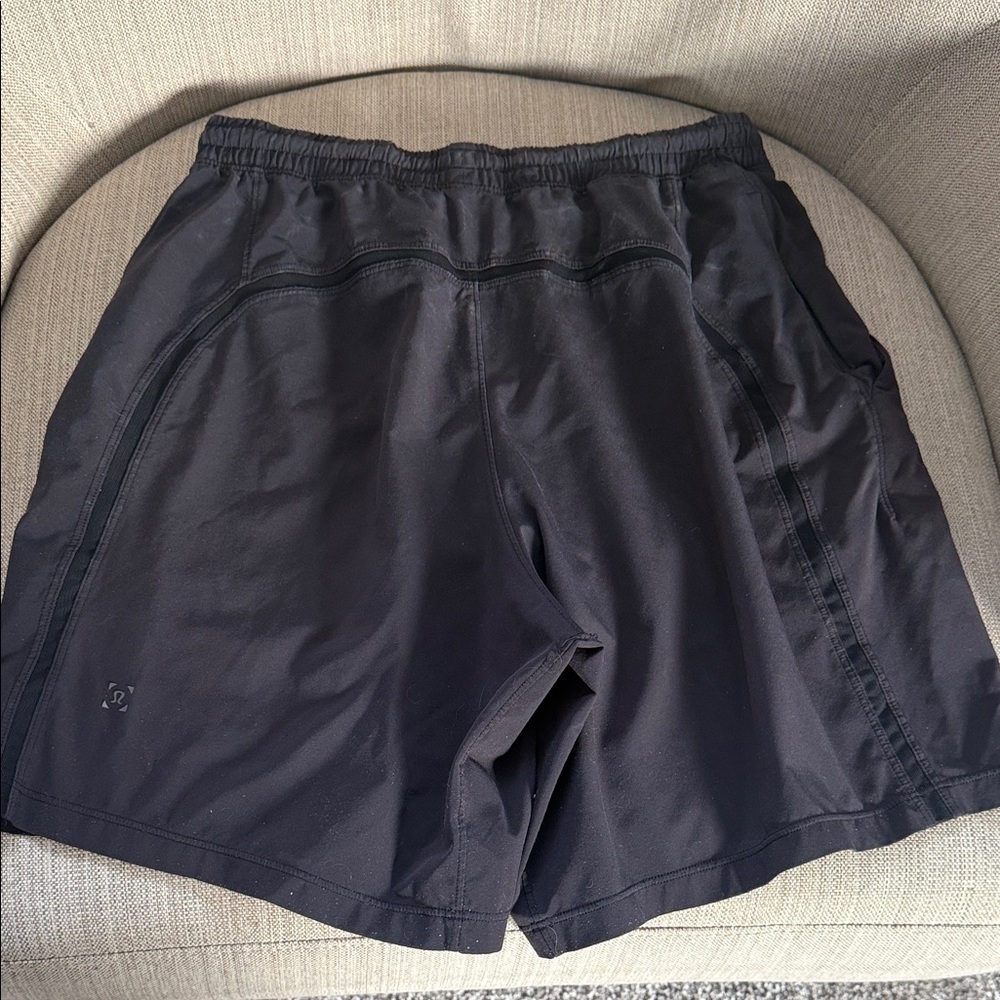 Men's Black LuLuLemon Shorts 7”